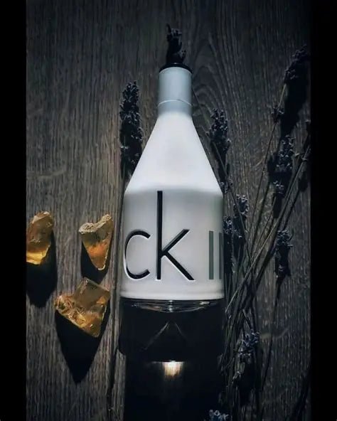 Calvin Klein In2U Him EDT - Decant Sample - Le Chimiste Decants